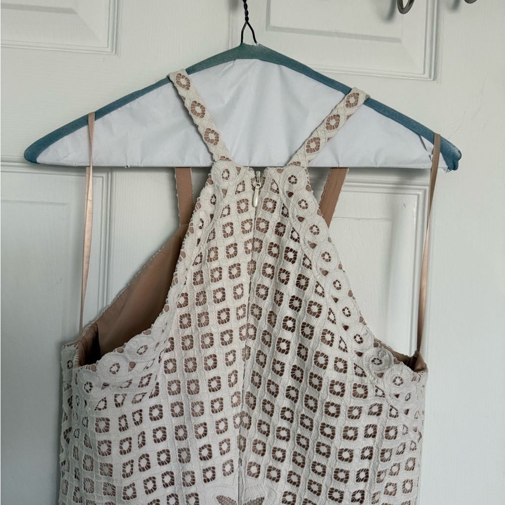 BCBGMaxAzria White Lace Dress Size 8 Halter Fit & Flare Mini  Summer NWOT - Picture 6 of 15